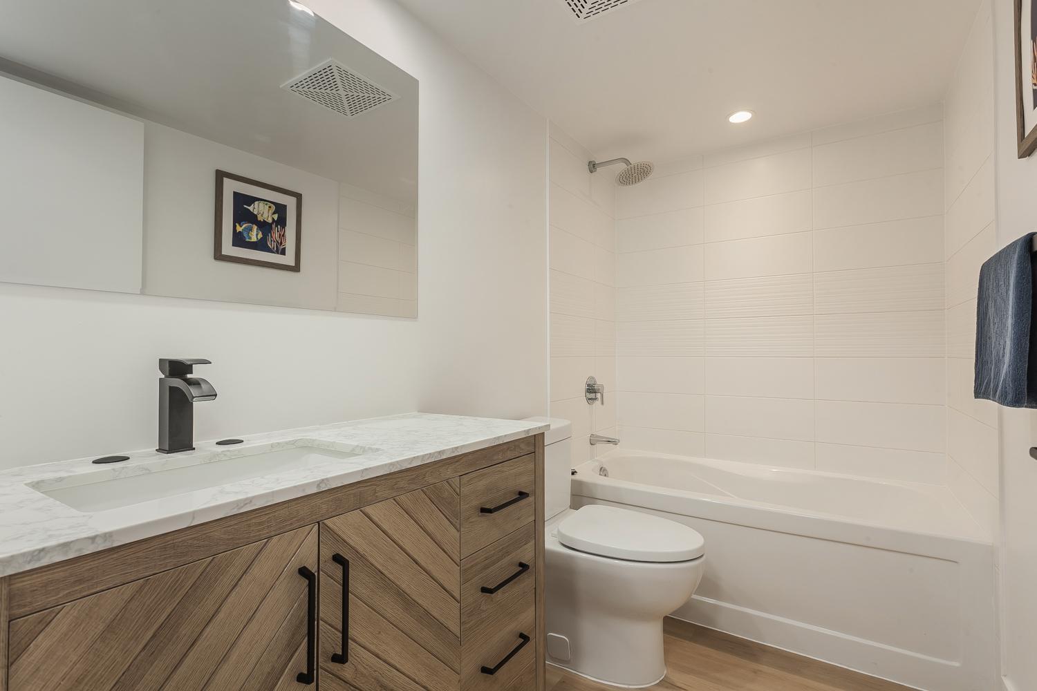 Cozy 2Br Close To Cn Tower & Harbourfront Toronto Exterior photo